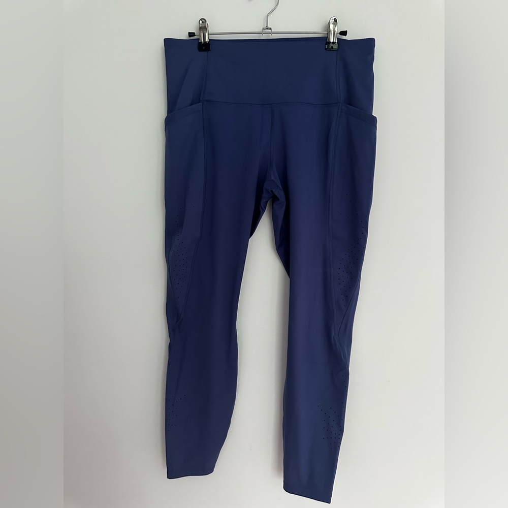 All in Motion | Woman’s Sz L | Deep Blue/Purple Activewear Leggings 💖